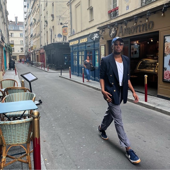 Meet your Posher, Omari - Picture 4 of 10